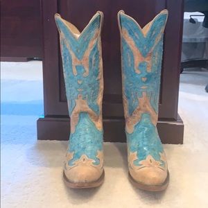 Like New Tan &Turquoise Eagle Corral Cowboy Boots